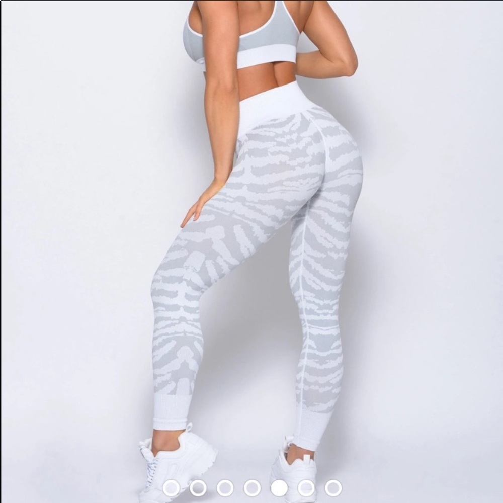Bombshell sportswear leggings